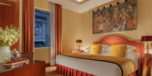 Bedroom in Hotel Raphael, Rome