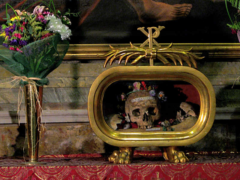 The skull of St. Valentine in the church of Santa Maria in Cosmedin, Rome.